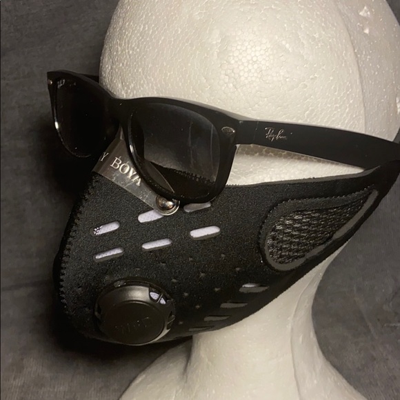 Outdoor face covering +filter Help Stop The Spread - Picture 3 of 6